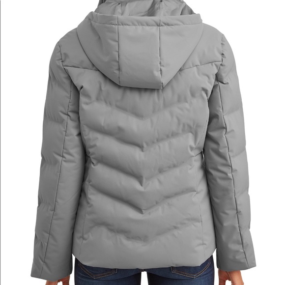 Womanβs Puffer Coat / Jacket - Picture 3 of 4